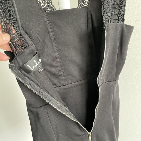 Lulu's Black Crotchet Trim bodycon Cocktail Dress Size XS - Picture 9 of 12